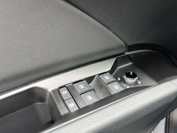 AUDI Q4 E-TRON (15/18)