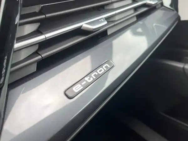 AUDI Q4 E-TRON (17/18)