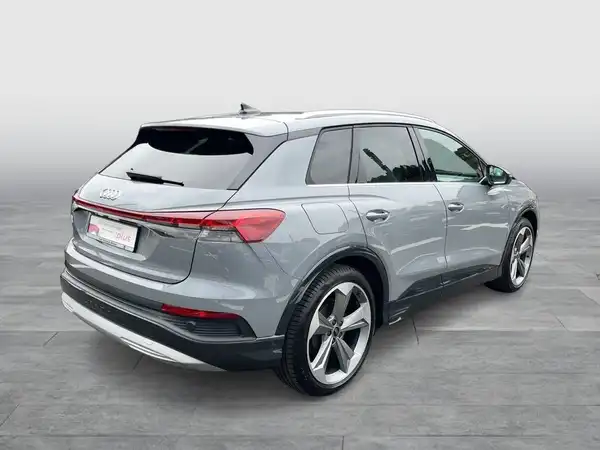 AUDI Q4 E-TRON (5/18)