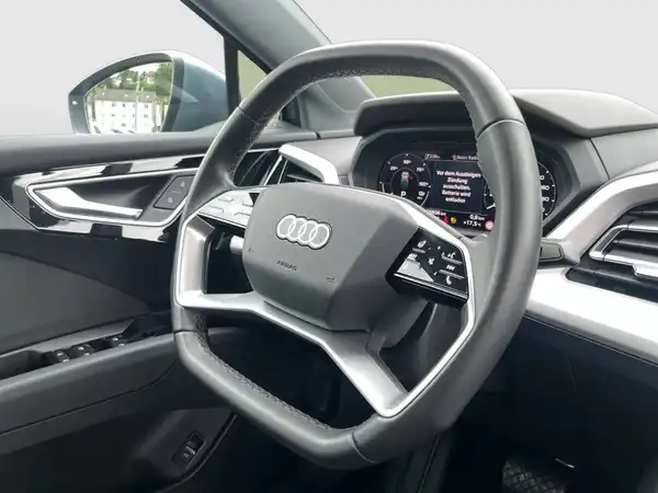 AUDI Q4 SPORTBACK E-TRON (18/22)