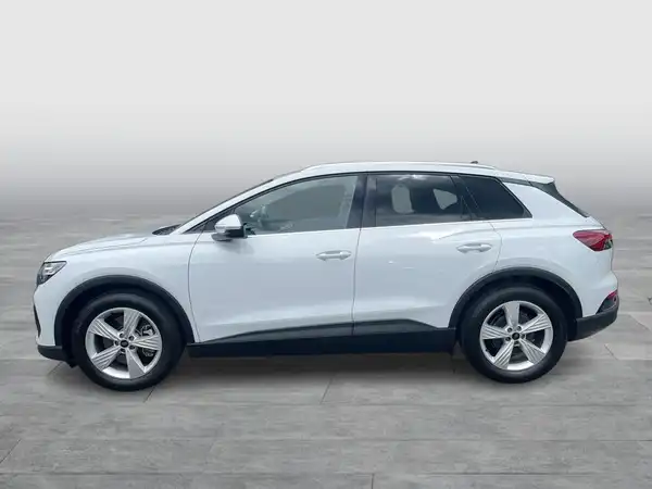 AUDI Q4 E-TRON (2/23)