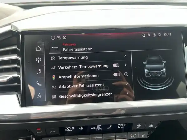 AUDI Q4 E-TRON (29/29)