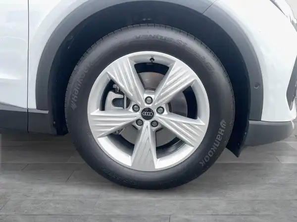 AUDI Q4 E-TRON (9/23)