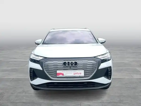 AUDI Q4 E-TRON (10/23)