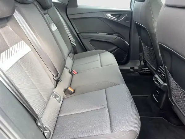 AUDI Q4 SPORTBACK E-TRON (16/28)