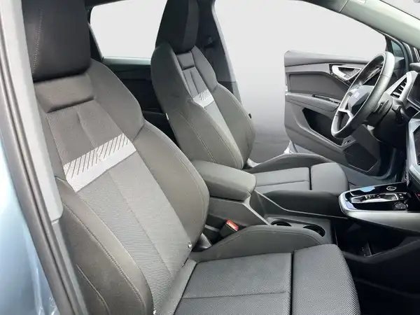 AUDI Q4 SPORTBACK E-TRON (18/28)