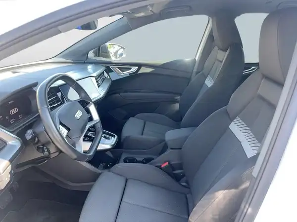 AUDI Q4 E-TRON (11/21)
