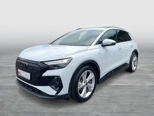 AUDI Q4 E-TRON (1/19)