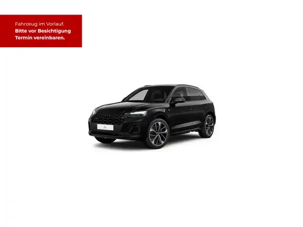 Das Bild zeigt einen schwarzen Audi Q5 von der Seite. Es enthält eine markante Texteinblendung mit der Nachricht über den Verkauf des Fahrzeugs.