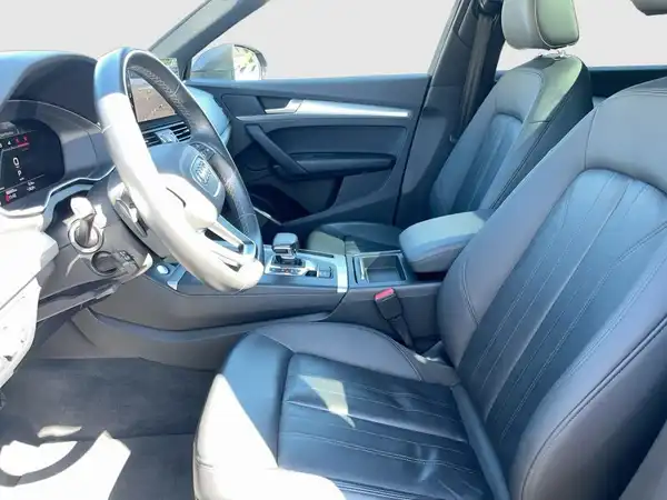 AUDI Q5 (11/23)