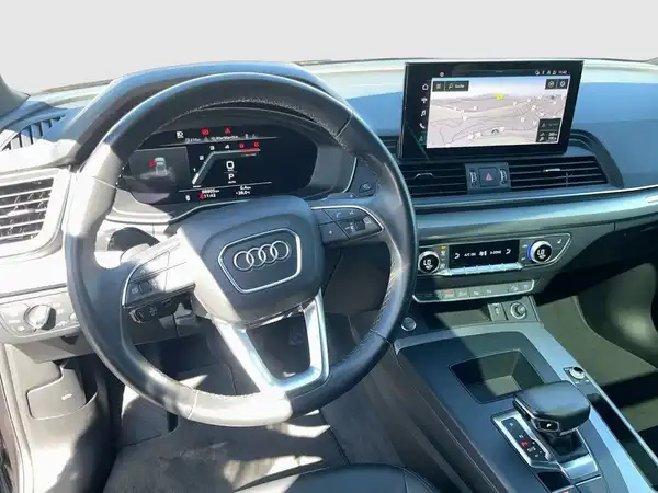 AUDI Q5 (12/23)