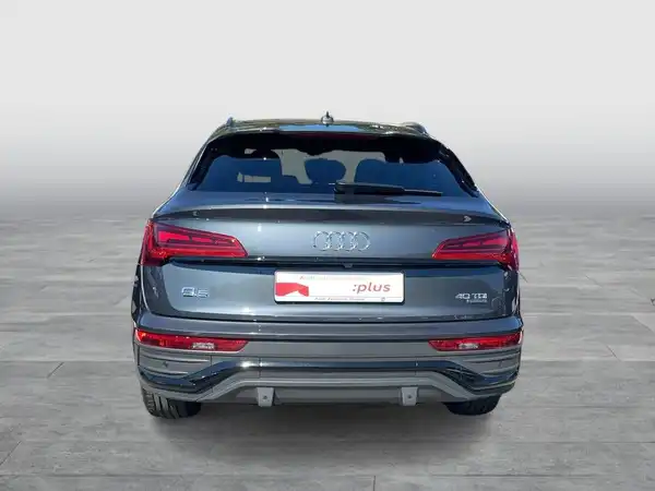 AUDI Q5 (4/23)
