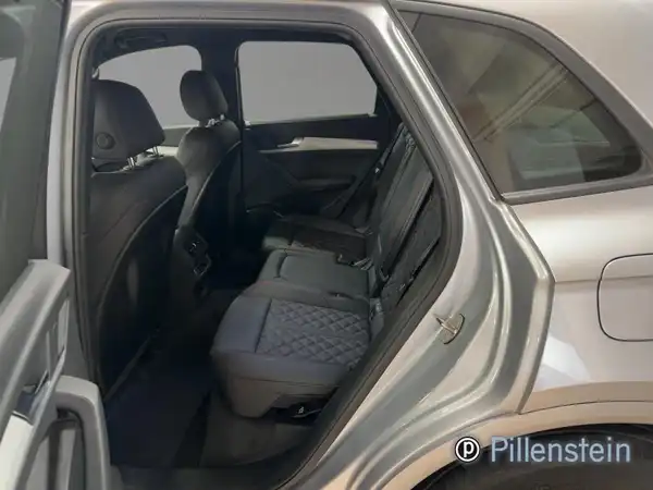 AUDI Q5 (11/17)
