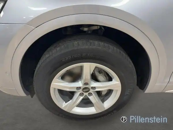 AUDI Q5 (7/17)
