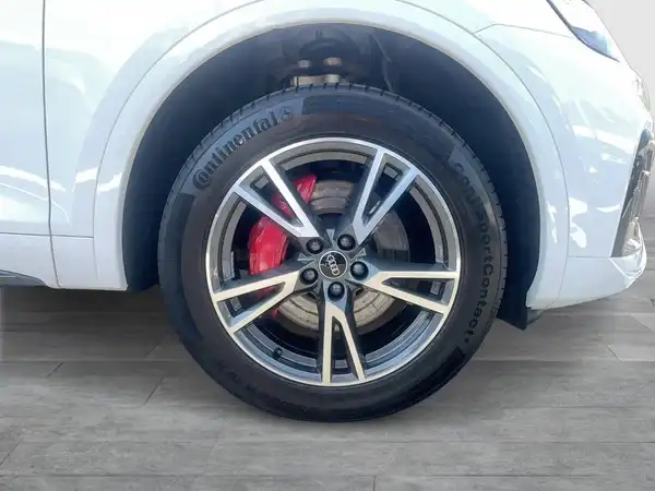 AUDI Q5 (9/21)