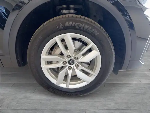 AUDI Q5 (7/22)