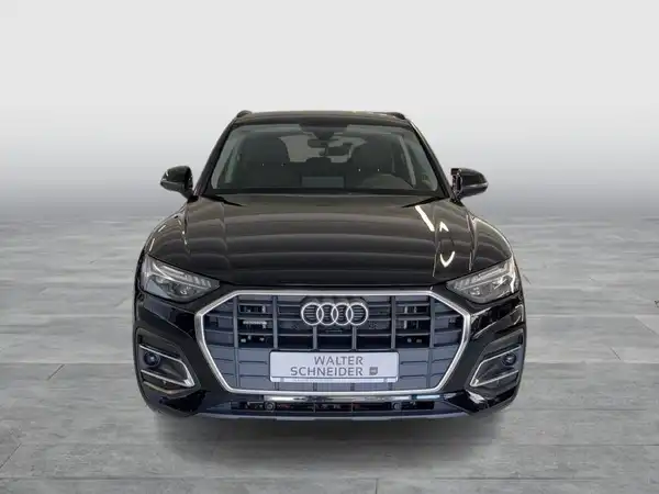 AUDI Q5 (8/22)