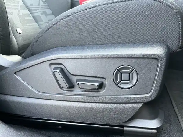 AUDI Q5 (17/23)