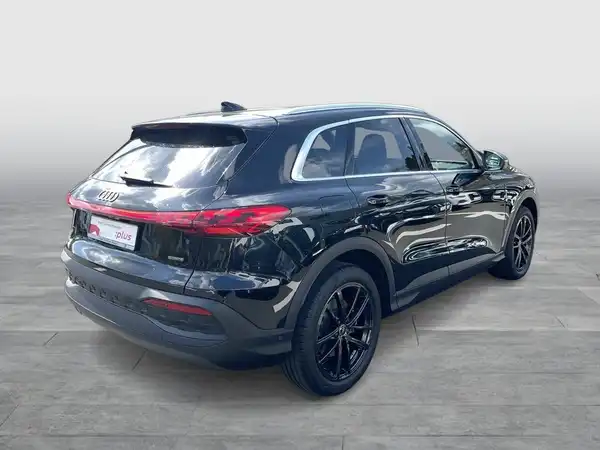AUDI Q5 (5/23)
