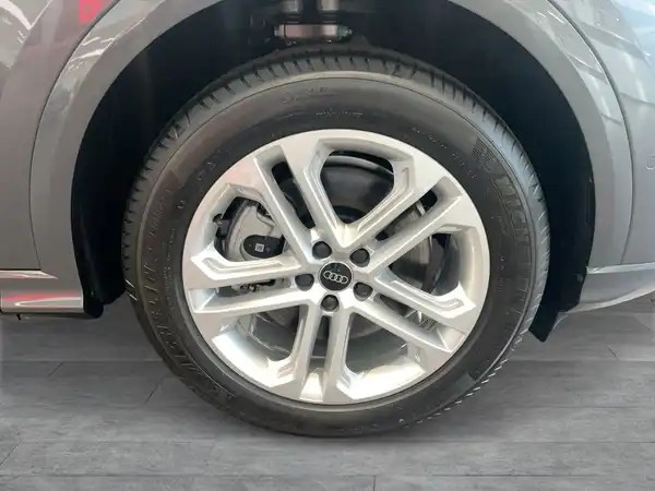 AUDI Q5 (9/16)