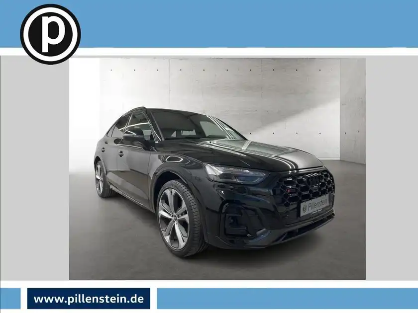 Das Bild zeigt ein schwarzes AUDI Fahrzeug aus der Seitenansicht. Auf dem Bild ist das Händlerinformationslogo eingeblendet.