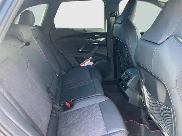 AUDI Q5 (19/24)