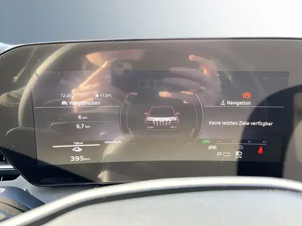 AUDI Q6 E-TRON (12/18)