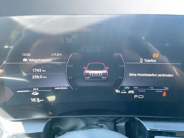 AUDI Q6 E-TRON (11/16)