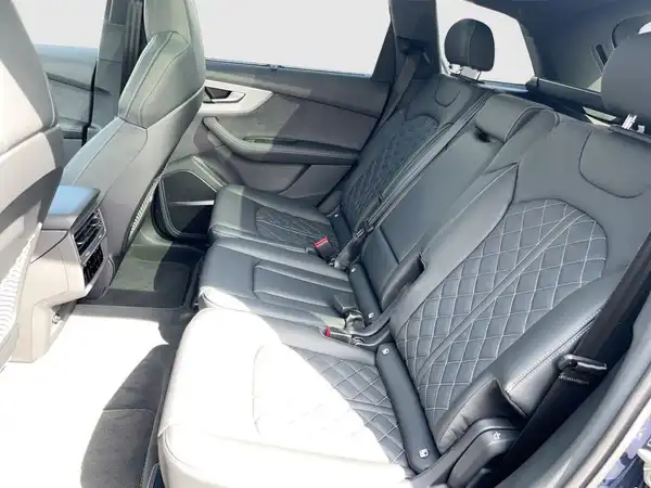 AUDI Q7 (14/22)