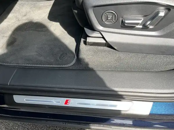 AUDI Q7 (19/22)