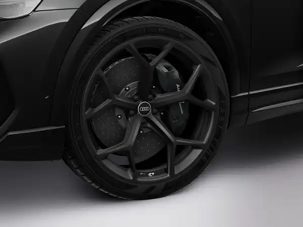 AUDI RS Q8 (7/12)