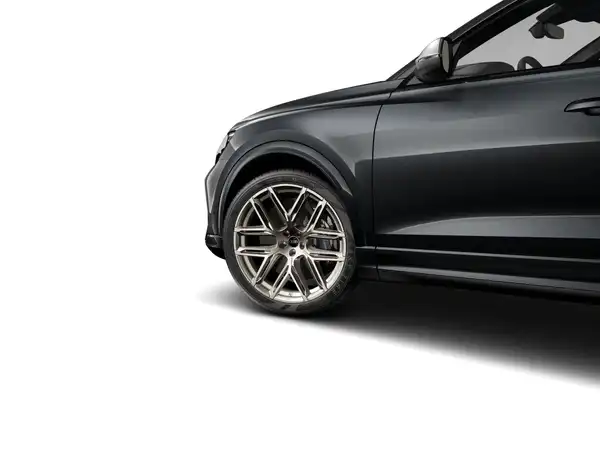 AUDI RS Q8 (2/10)