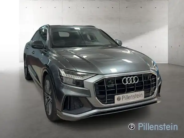 AUDI Q8 (5/17)