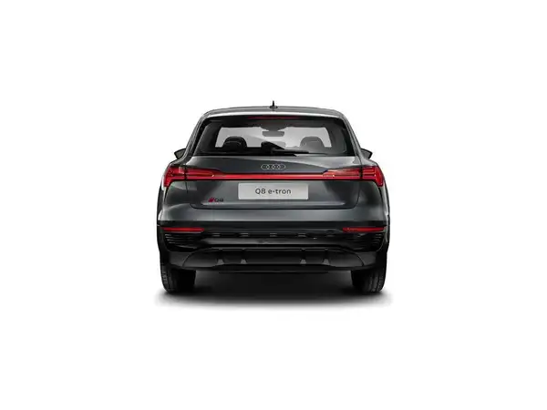 AUDI Q8 (4/13)