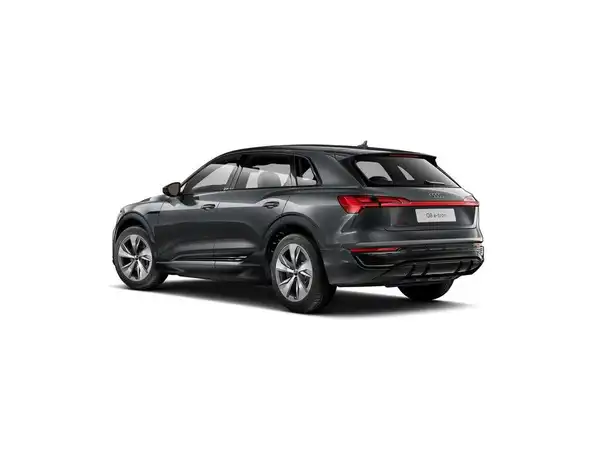 AUDI Q8 (5/13)