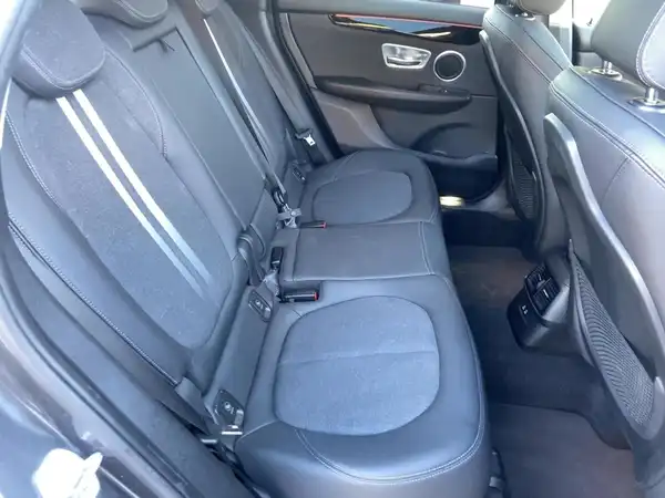 BMW 220 (12/15)