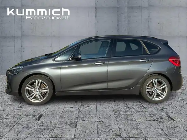 BMW 220 (6/15)