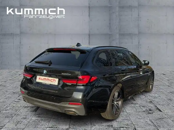BMW 520 (4/15)