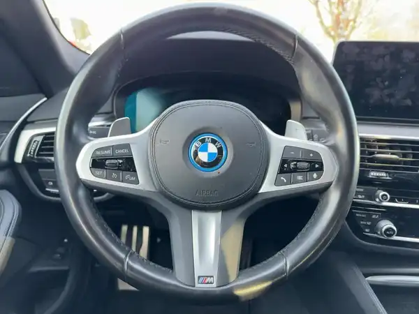 BMW 520 (8/15)