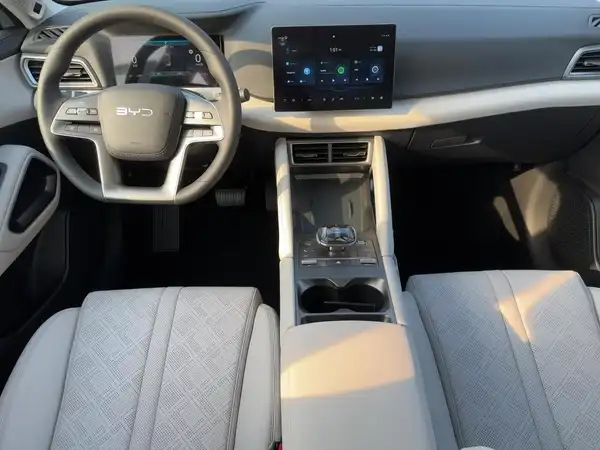 BYD ATTO 2 Active (8/15)