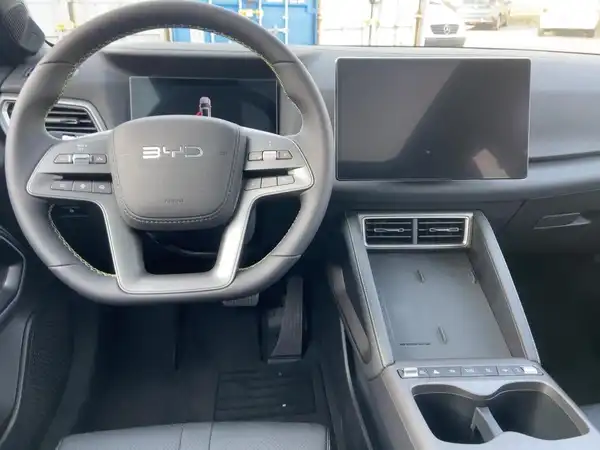 BYD ATTO 2 DM-i Boost (8/15)