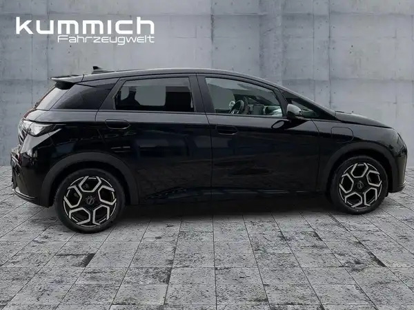 BYD Dolphin Design (2/15)