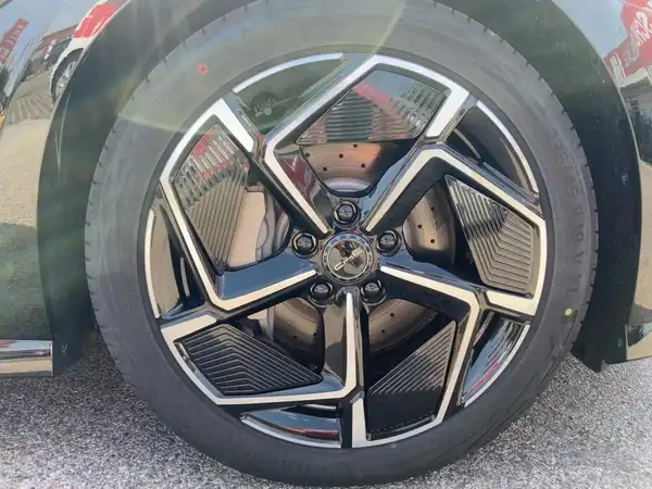 BYD SEAL Excellence (7/15)