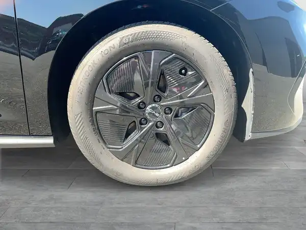 BYD SEAL (8/19)