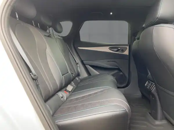 BYD SEAL 6 DM-i Touring Comfort (12/15)