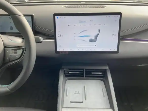 BYD SEAL 6 DM-i Touring Comfort (10/15)