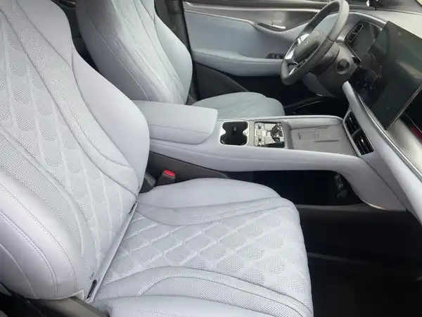 BYD SEALION 7 Comfort (11/15)