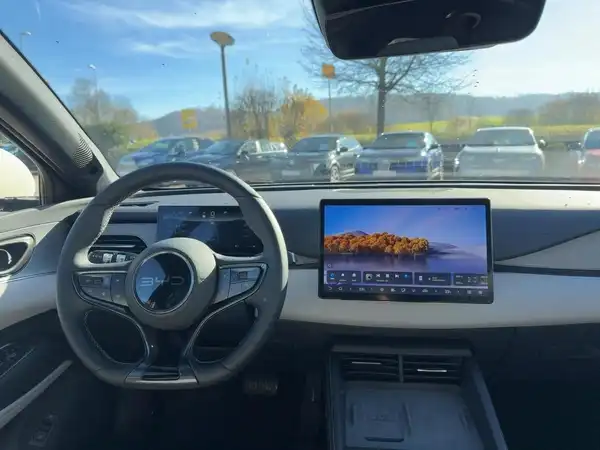 BYD SEAL 6 DM-i Touring Comfort Lite (8/15)