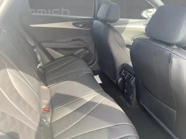 BYD SEAL 06 6 DM-i Touring Comfort (12/15)