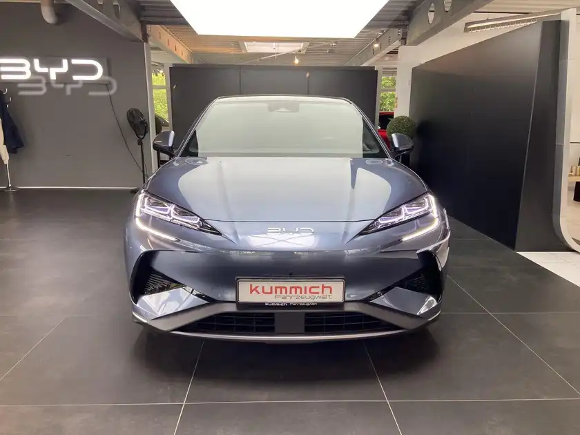 BYD SEALION 7 Design AWD 82,5kWh 530PS (1/15)